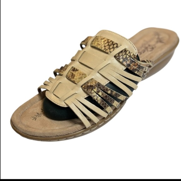 Easy Spirit Ellis Beige and Brown Snakeskin Leather Slip On Sandals Size 7.5 - Picture 12 of 13